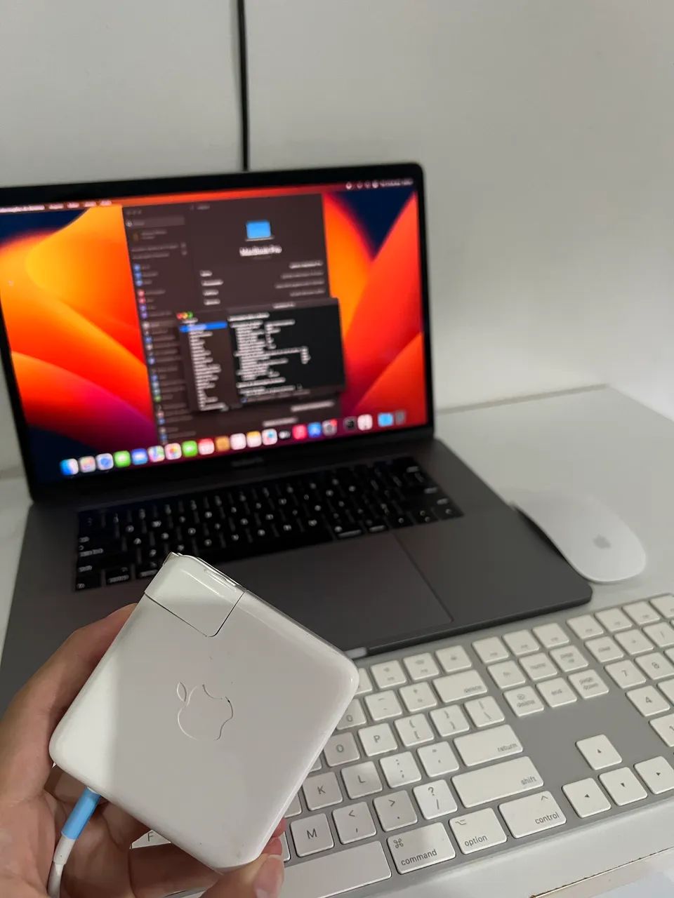 ぽき、MacBook Pro M3 MAX＋Magic Mouse＋その他 ぽき、MacBook Pro M3 MAX＋Magic Mouse＋その他 ぽき、MacBook Pro M3