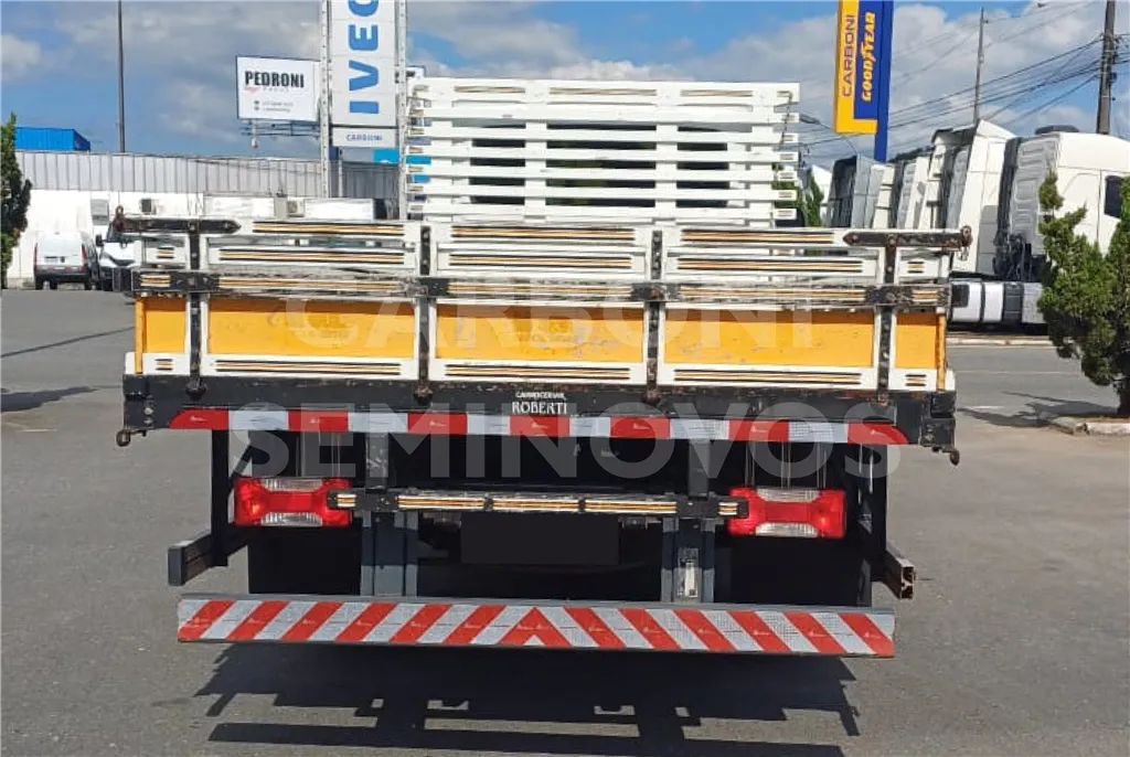 IVECO DAILY 35-160 LONGO E6 4X2 2022/2023 - Foto 5