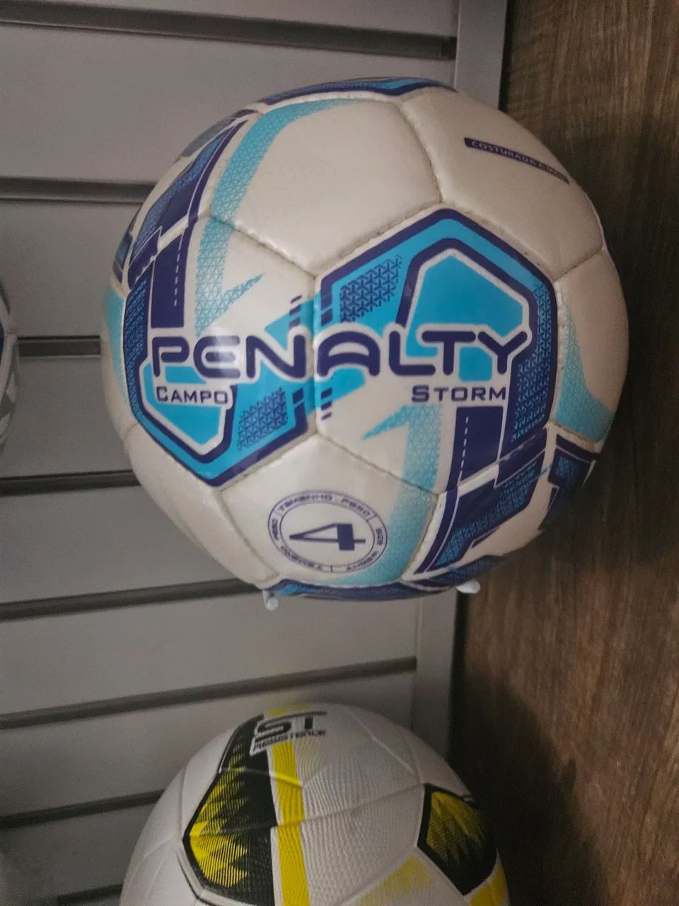SUPER PROMOÇÃO BOLAS DE FUTSAL ORIGINAIS APENAS-R$99.00 AVISTA.  - Foto 4
