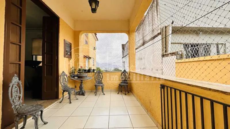 Casa de 252 metros quadrados no bairro Tijuca com 5 quartos - Foto 6