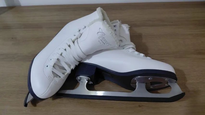 Patins de Gelo feminino tamanho 34 BR