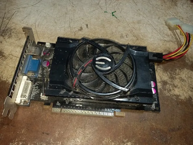 placa de video geforce 1g