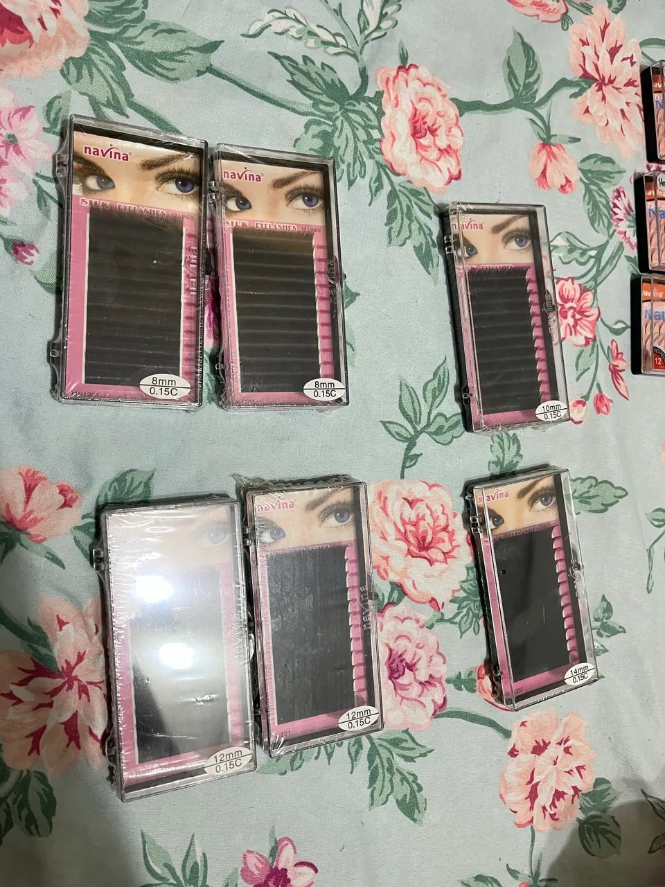 Kit Cílios profissional fio a fio com 9 caixas e pinça - Foto 3