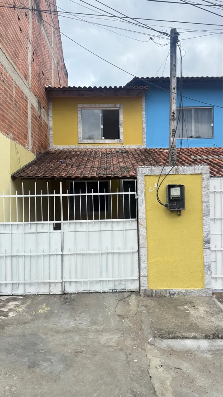 Vende-se linda casa