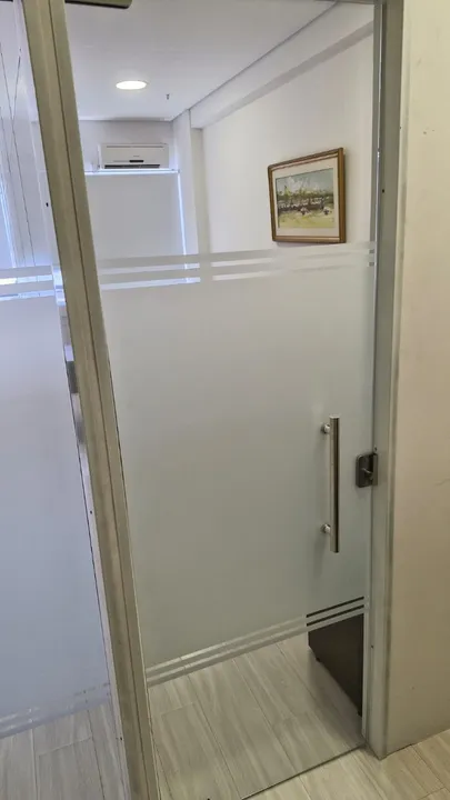 02 x Portas de Vidro Temperado Pivo