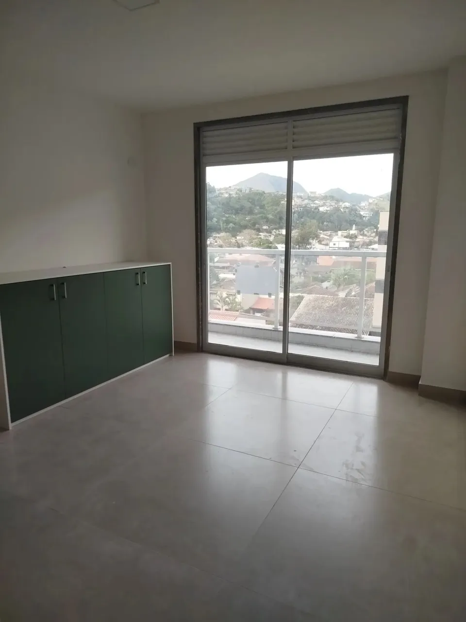Aluguel com Varanda próximo Unifeso Teresópolis
