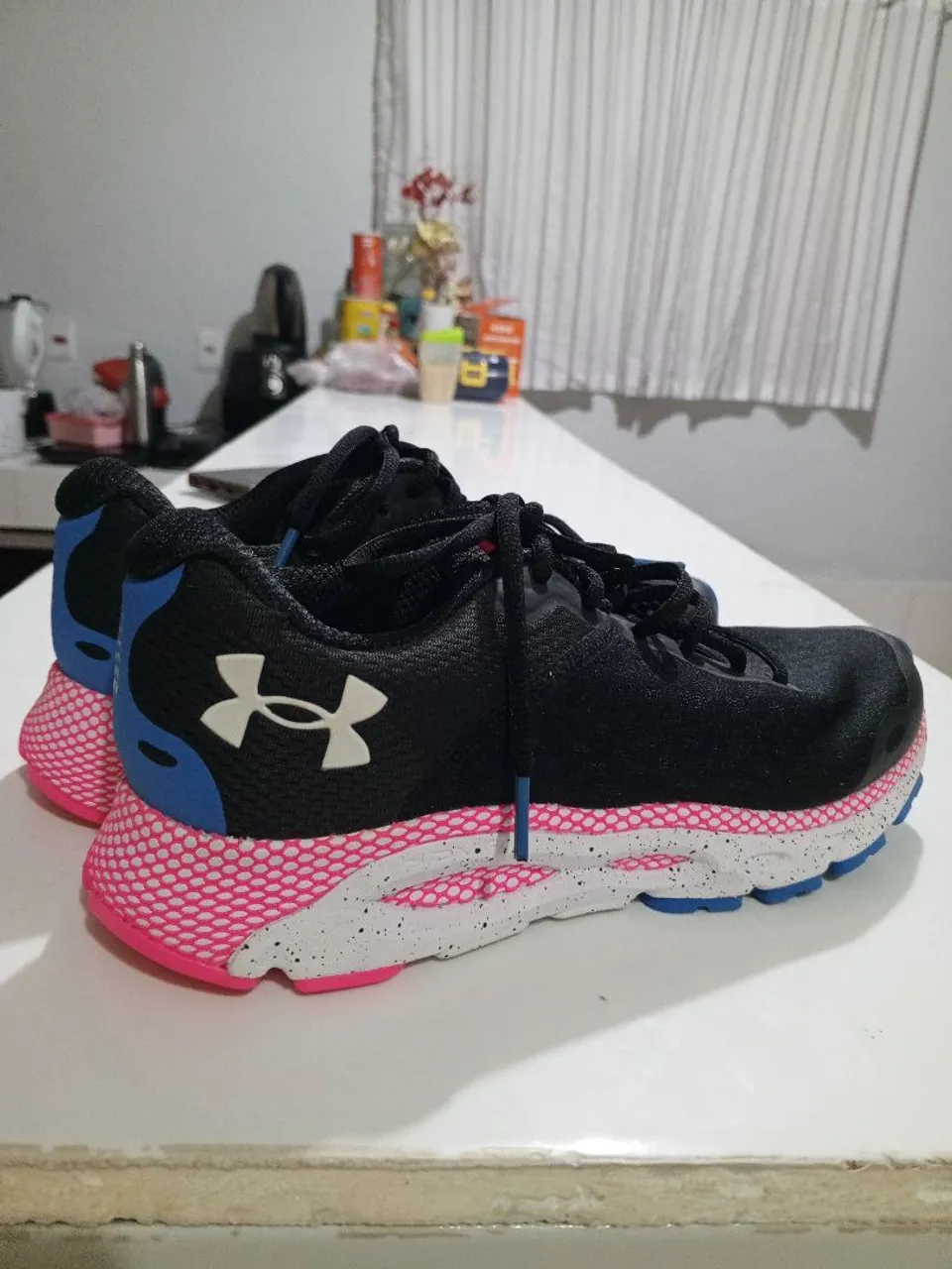 Tênis Under Armour HOVR Infinite 3, original.