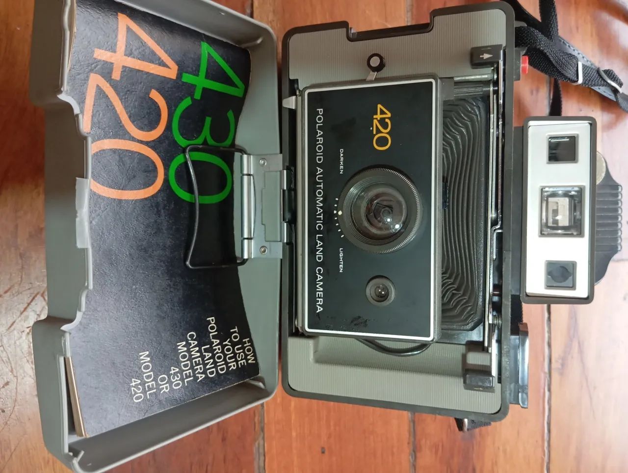 Polaroid Land Polaroid 420 Câmera Polaroid Automática Land Camera