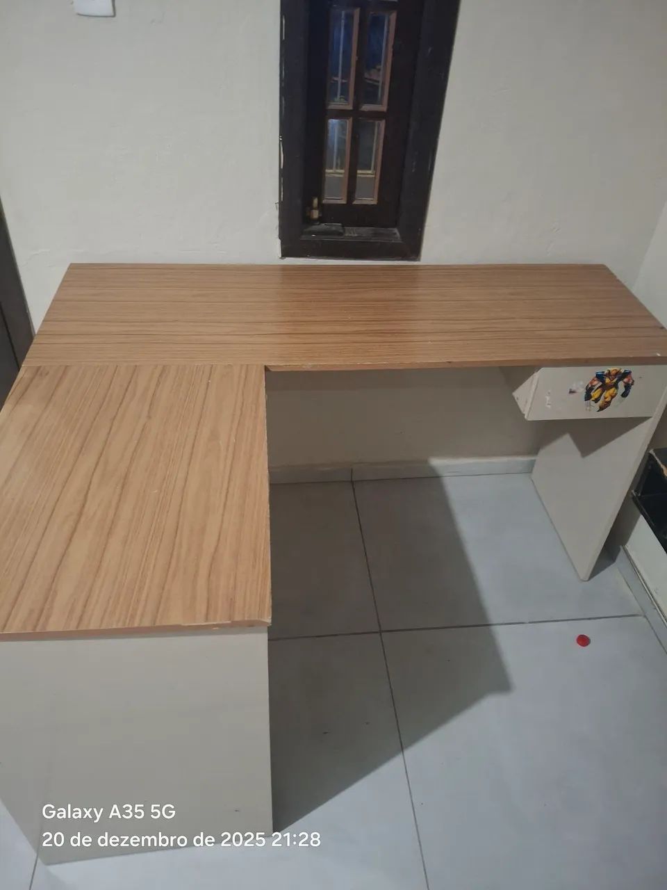 Mesa de escritório 65181962492546122