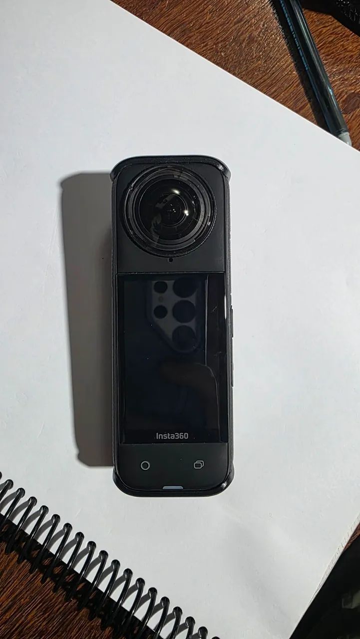 Insta 360 X4 - Foto 2