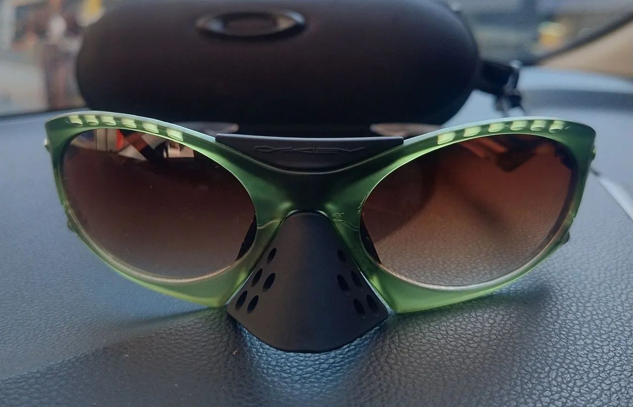 Oakley plantaris Verde - novo na caixa 