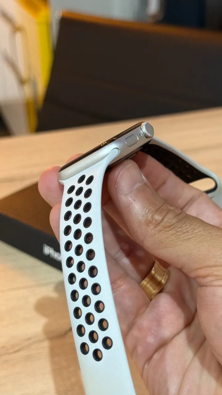 Apple Watch SE 44mm Nike Prata - Loja física! Com 90 dias de garantia! Até 18x no cartão! - Foto 2