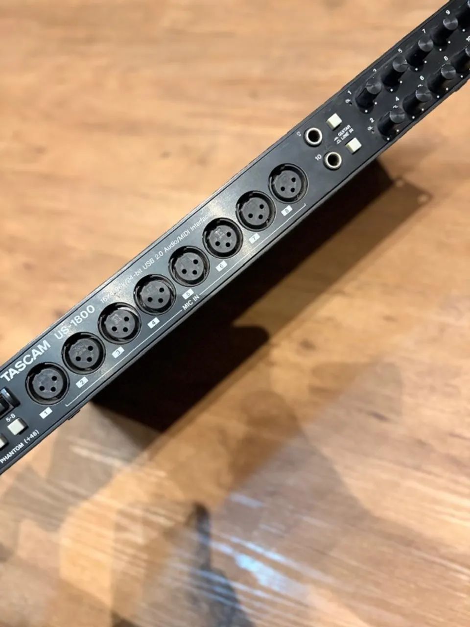 Interface de Audio Tascam US1800 - Foto 3