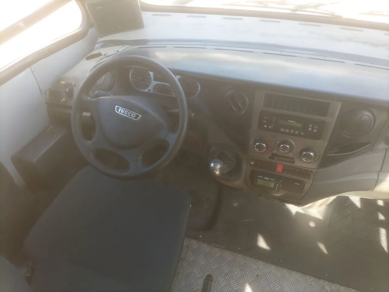  Micro Ônibus escolar iveco cityclas ano 2013/14 - Foto 4