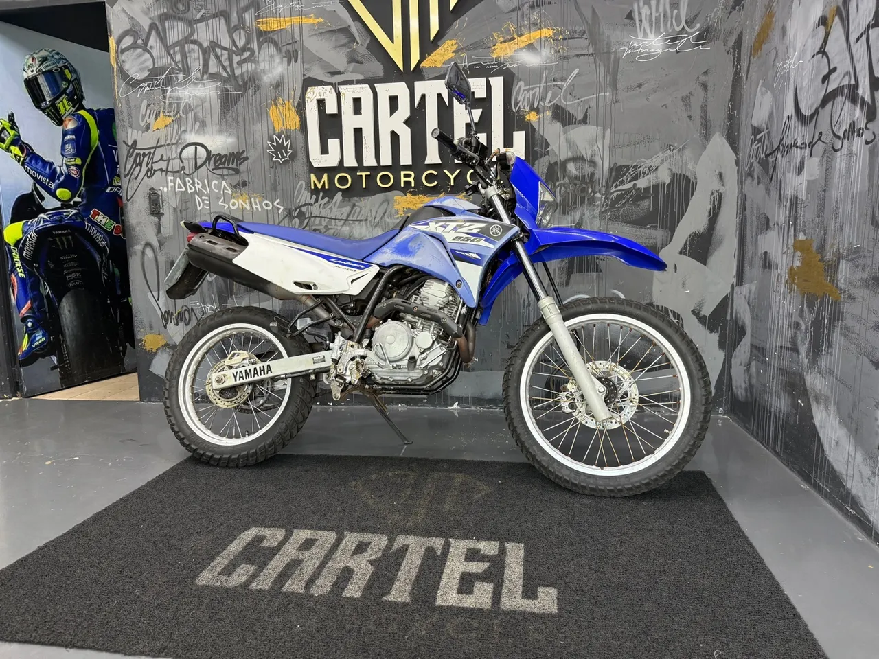 XTZ250 Lander 