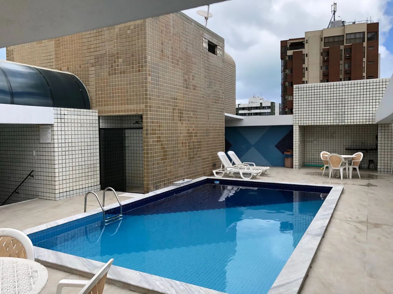 Apartamento para venda tem 82,4m² com 3/4 em Ponta Verde - Maceió - AL