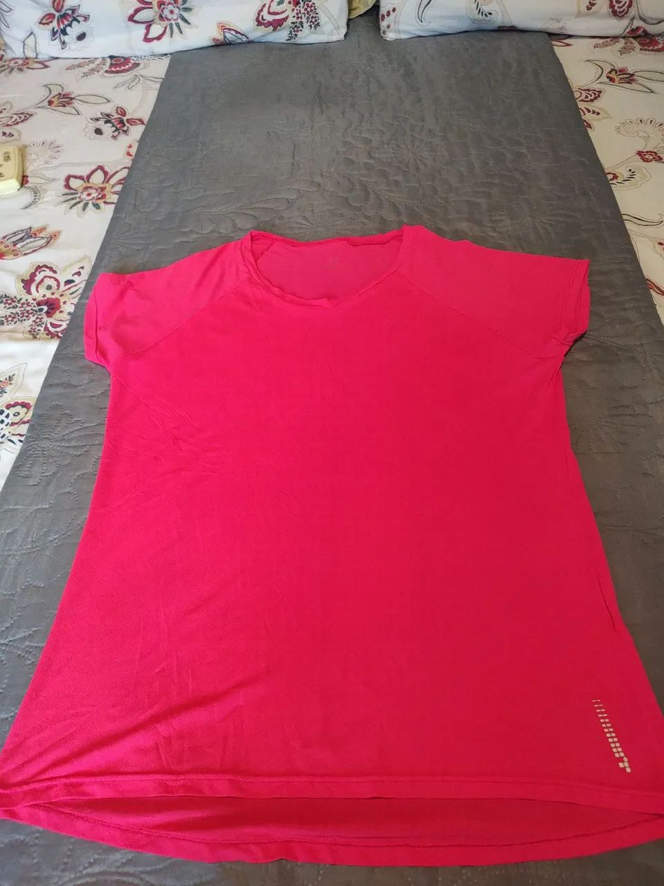 Camiseta Rosa Feminina - Conforto e Estilo - Foto 2