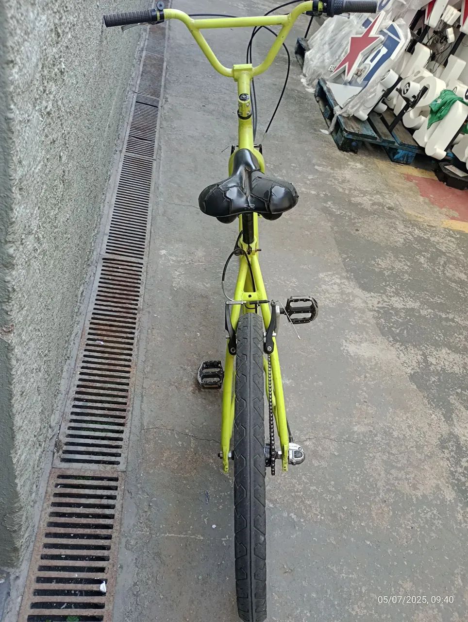 Vendo bicicleta aro 26  com 3 marchas está para algum tempo  preciso vender logo - Foto 5