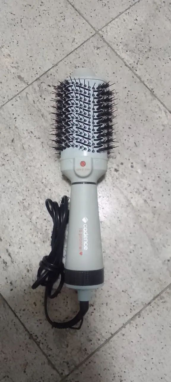 Escova secadora Cadence