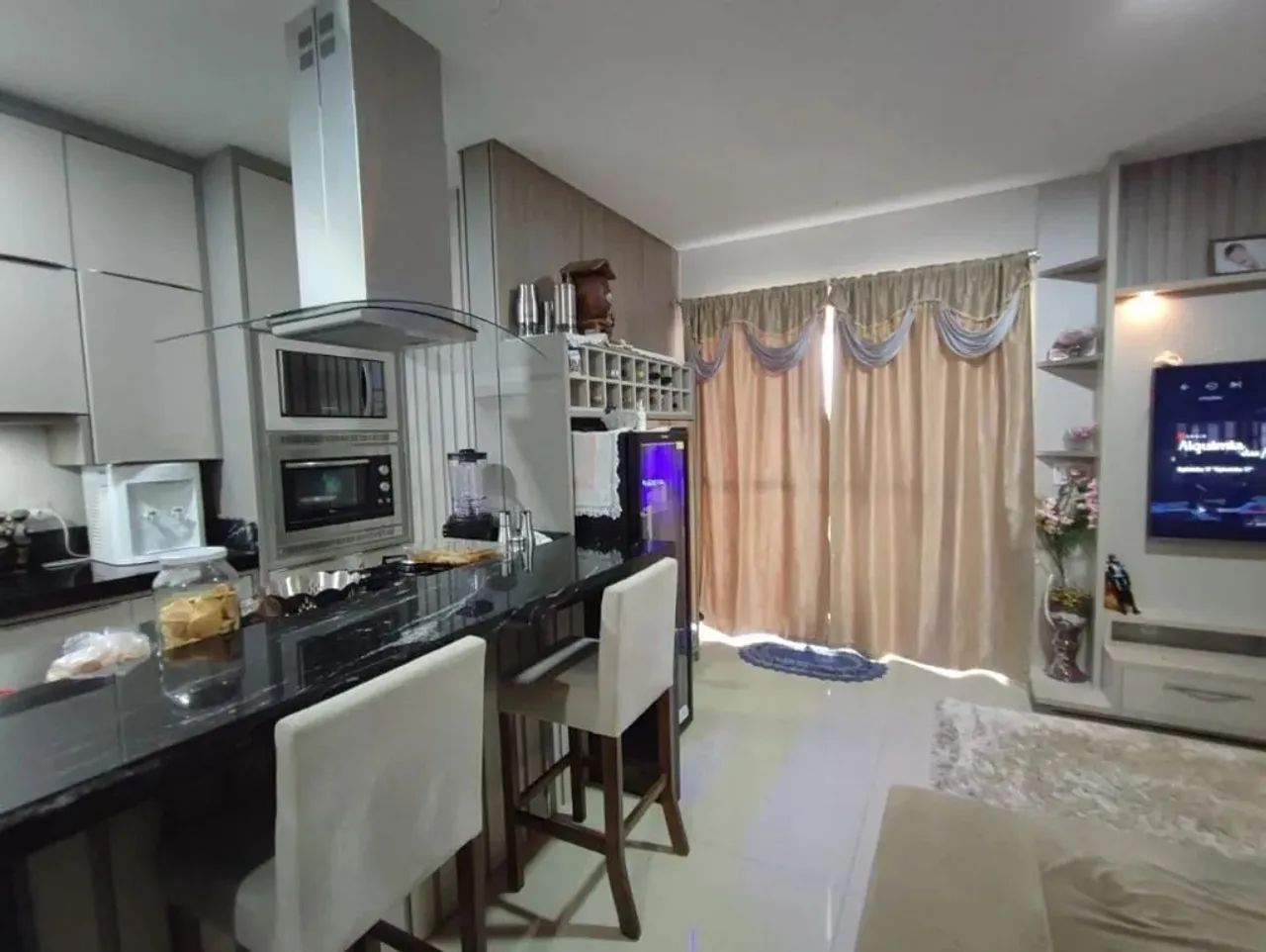 Apartamento com 3 dormitórios à vendano Centro de Navegantes/SC