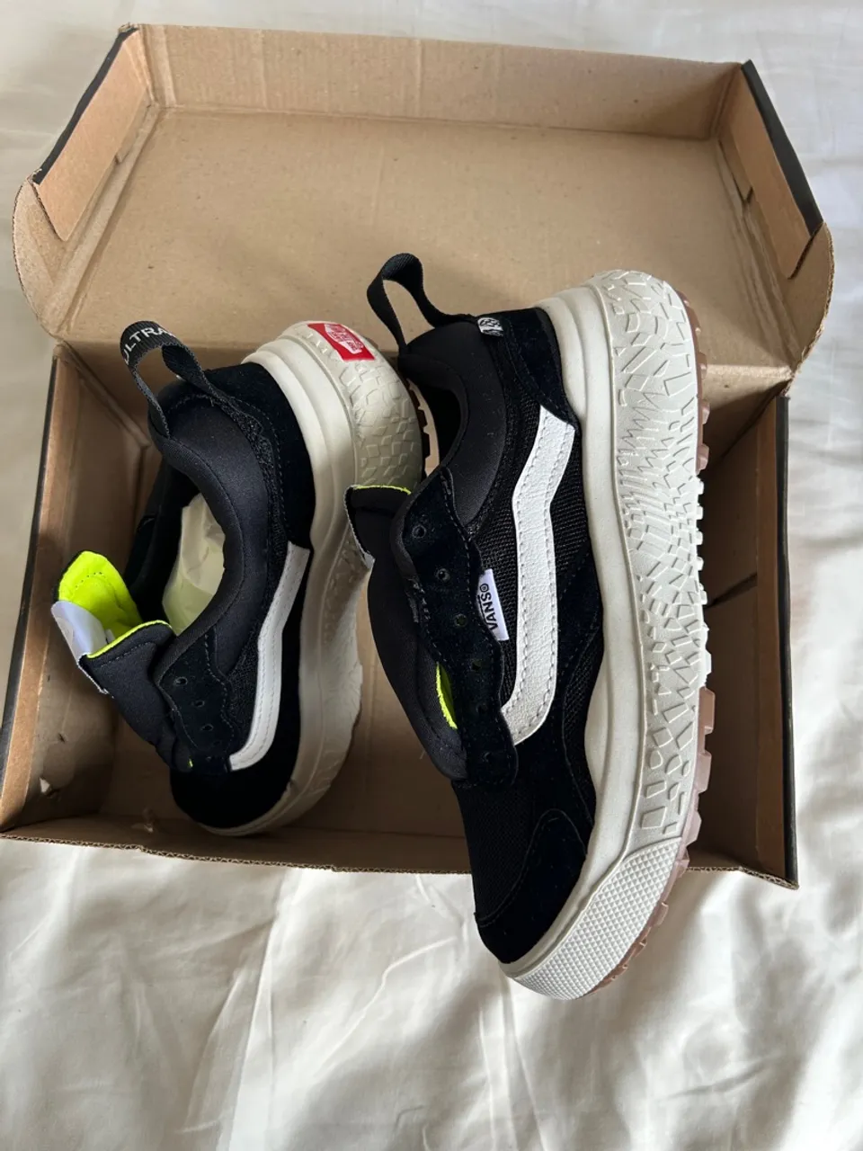 Tênis Vans Ultrarange NEO VR3 digital dementia - Preto e Branco