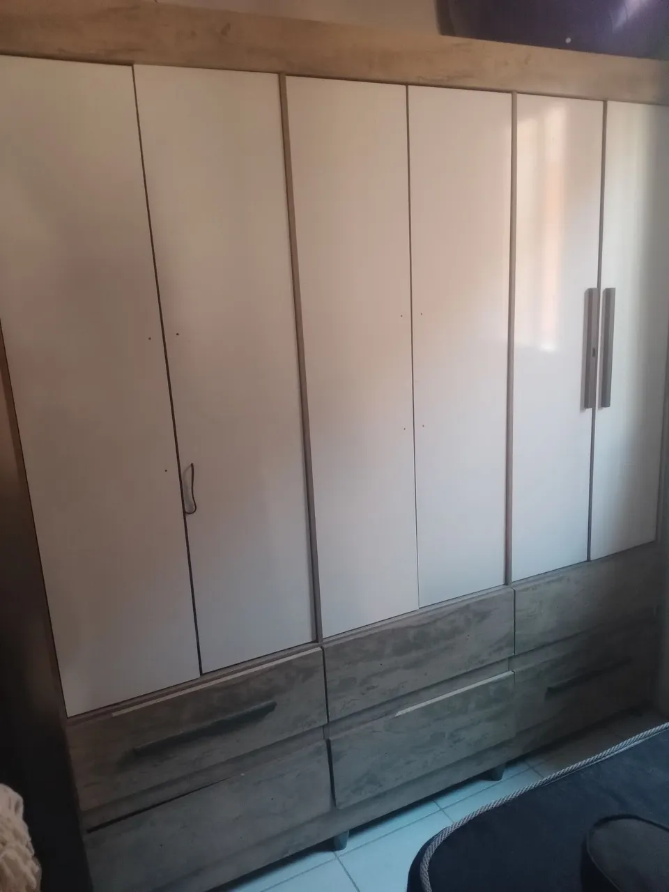 Guarda-roupa de 6 Portas com Gavetas