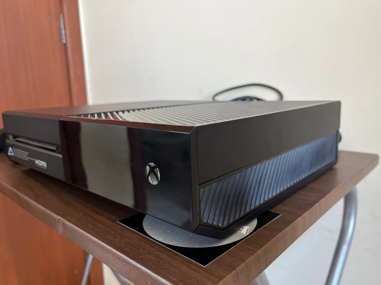 Xbox One 500gb 2 controles  - Foto 4