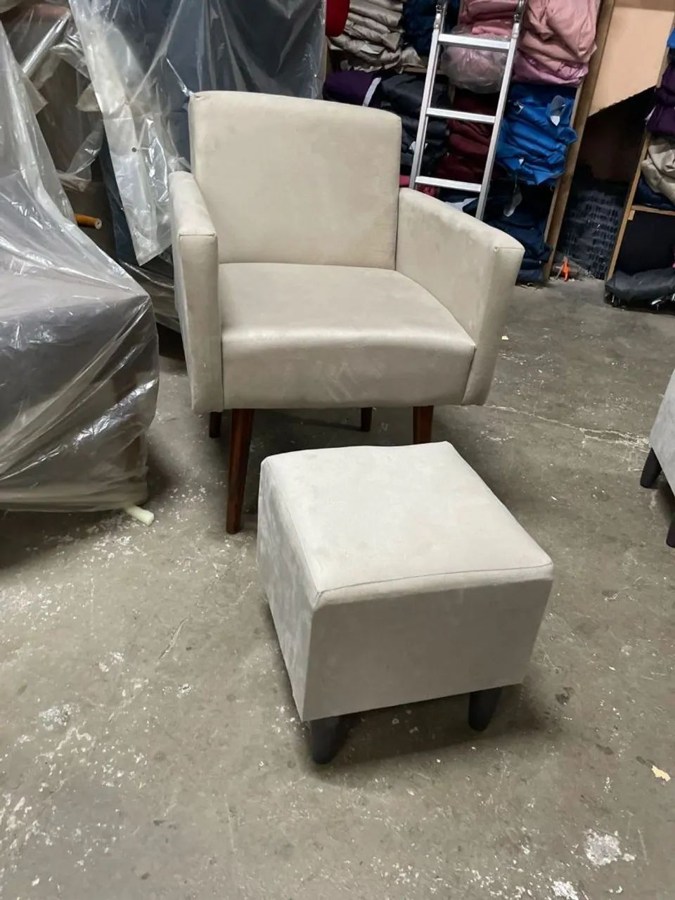 Poltronas Nina Elegantes em Suede Verde - Foto 5