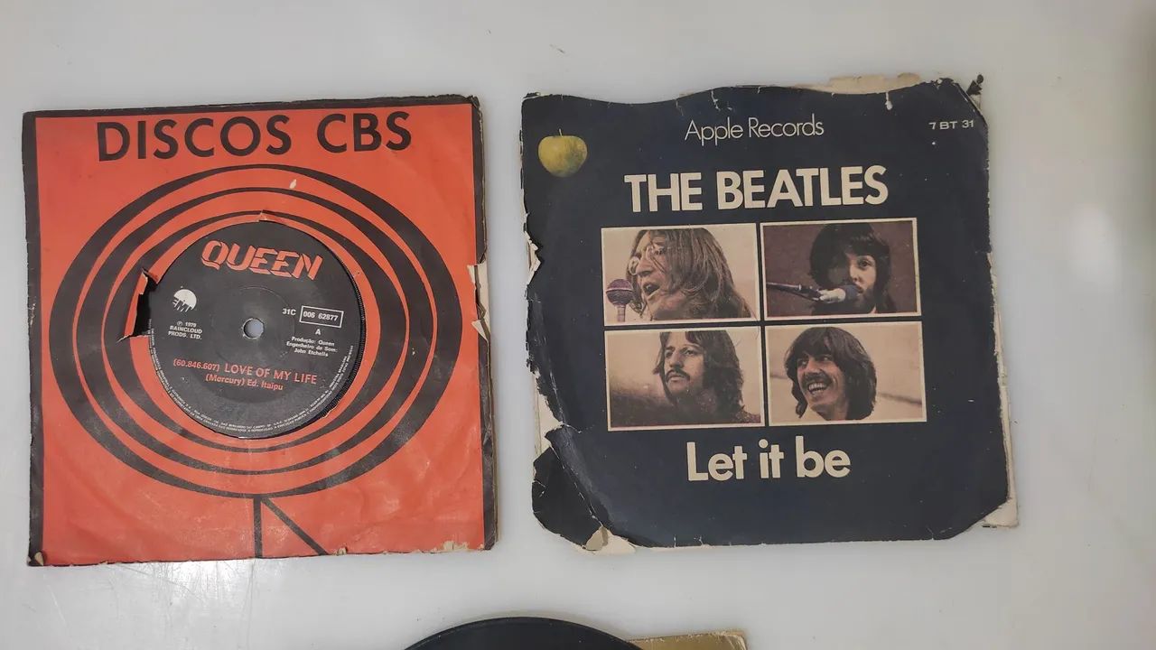 disco vinil compacto the beatles & queen & john lennon - Foto 2