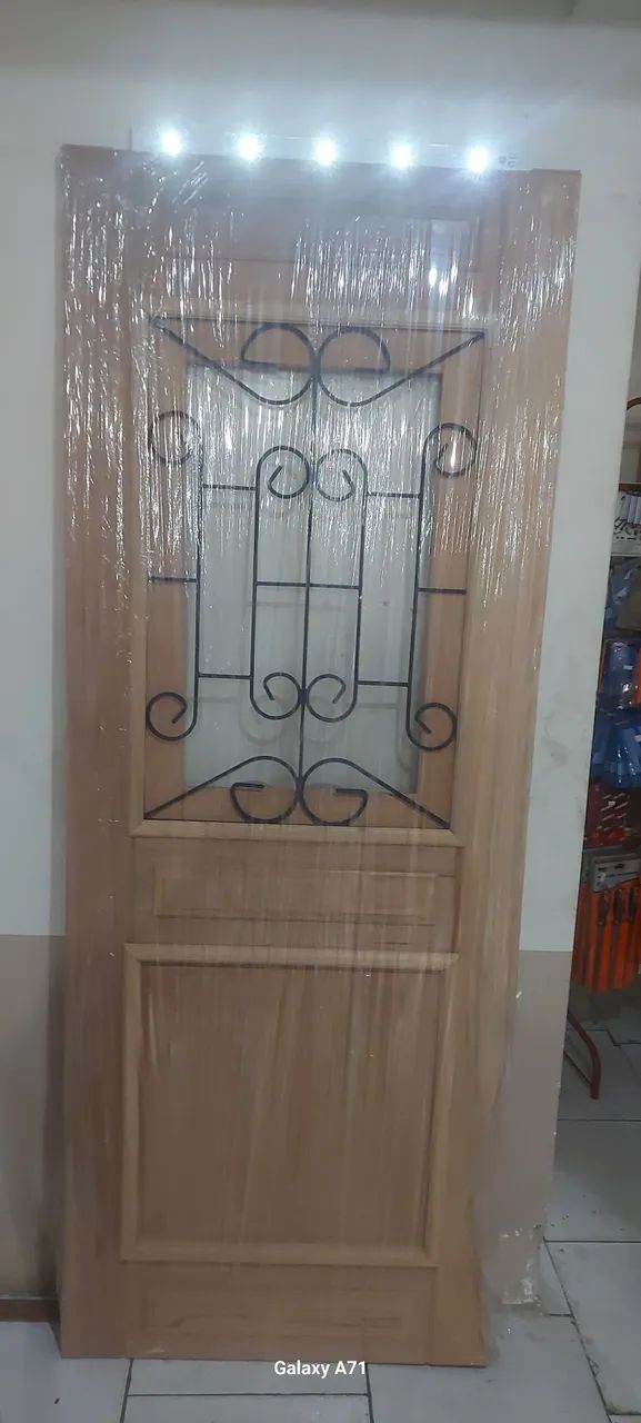 Portas de Madeira - Maciças as melhores do Brasil - fabricamos sua porta.