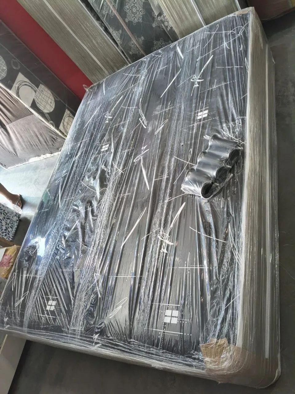 Cama box casal espuma D-28 nova R$450- Entrega grátis  - Foto 4
