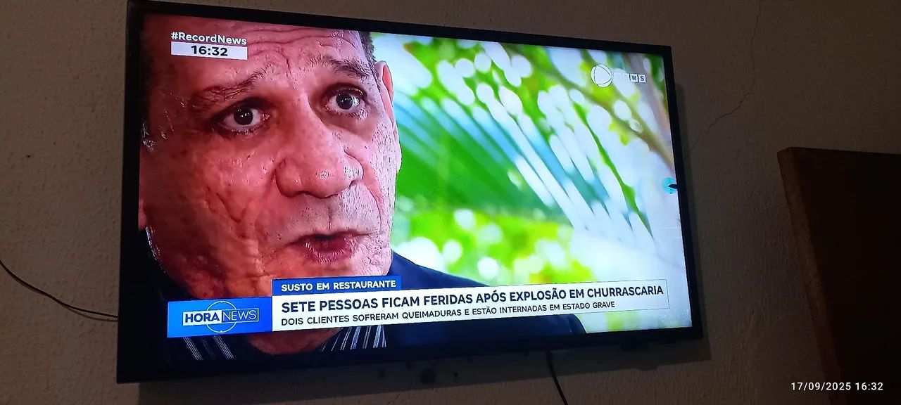 TV 32 e 40 polegadas Smart  Full HD - 12X no cartão  - Foto 2