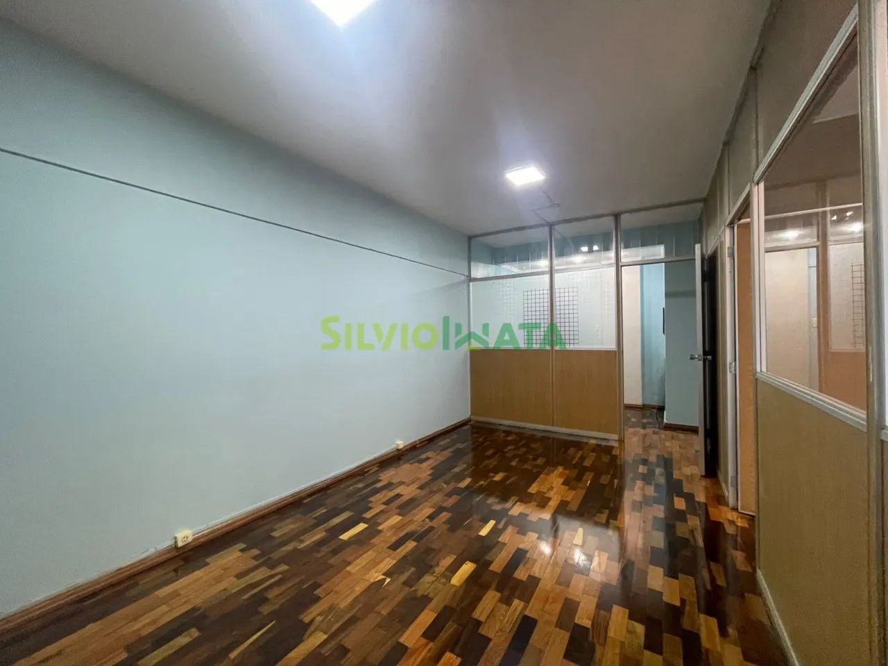 EXCELENTE SALA COMERCIAL NO EDIFÍCIO ATALAIA, PARA LOCAR NO CENTRO DE MARINGÁ. - Foto 4