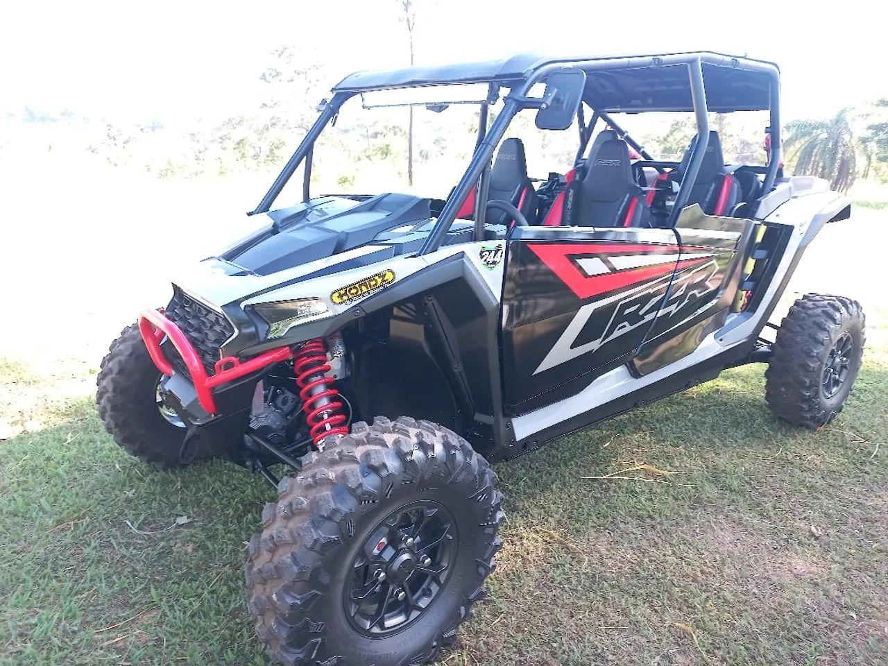 Vendo UTV polares 1000 ano 2024,ultimate 