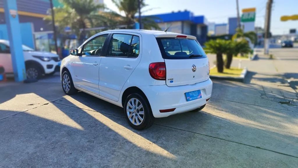 Volkswagen Fox 1.6 MI Total Flex 8V 5P 2011 - Foto 4
