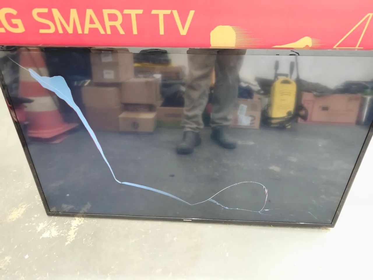LOTE 3 TVS COM DEFEITO  - Foto 5