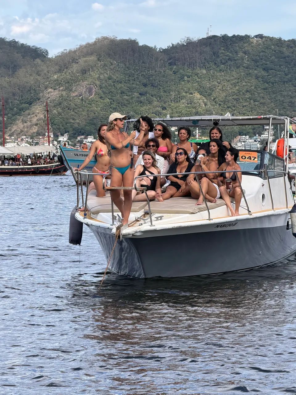 Vendedor para passeio de lancha.