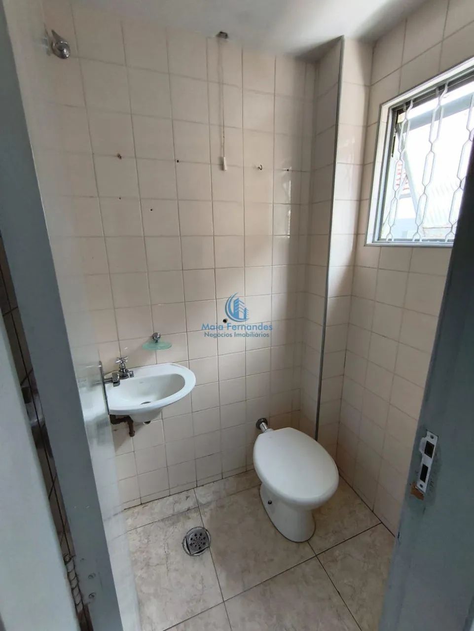 Loja para Venda e Aluguel no Centro de São Lourenço REF: LA038 - Foto 3