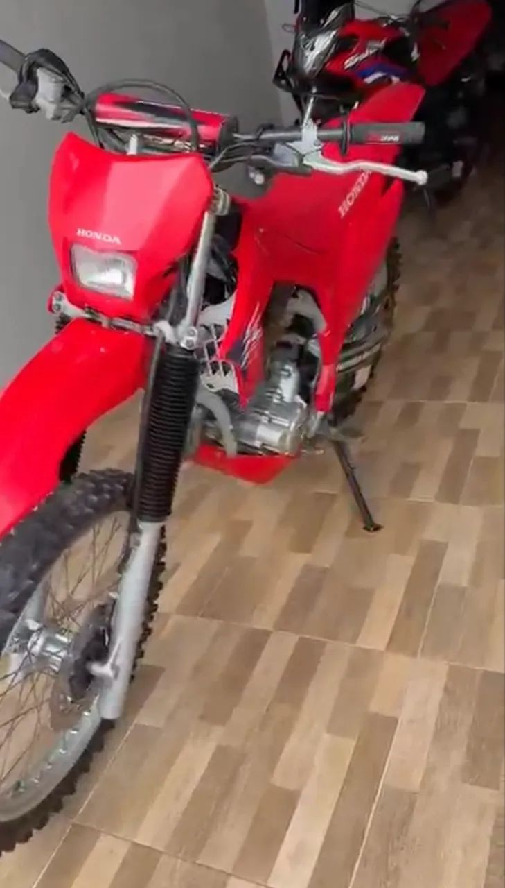 CRF 2025 250Cc moto extra  - Foto 4