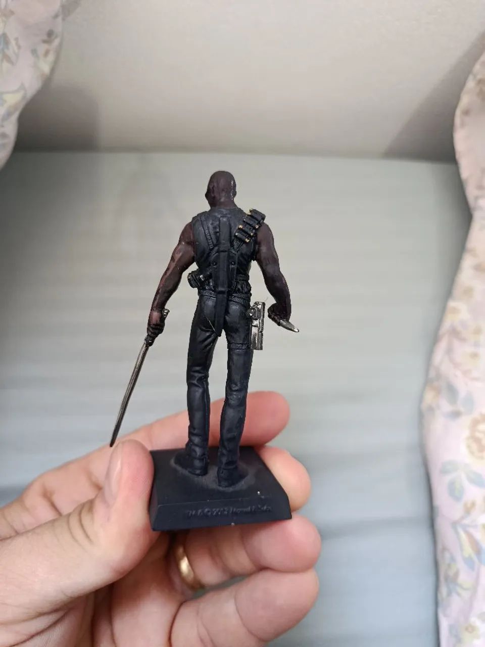 Miniatura Marvel Eaglemoss Blade #06 - Completa com Caixa e Fascículo - Excelente Estado - Foto 3