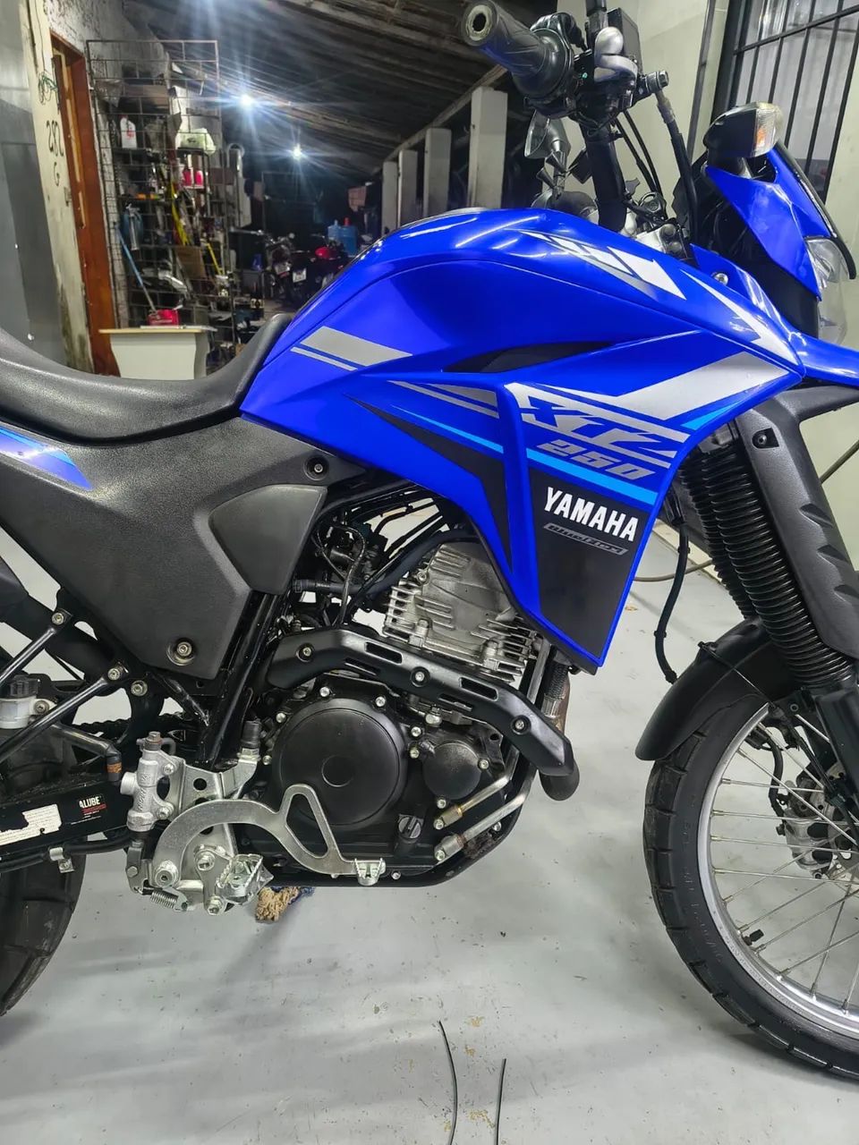 Lander 250 azul  - Foto 2