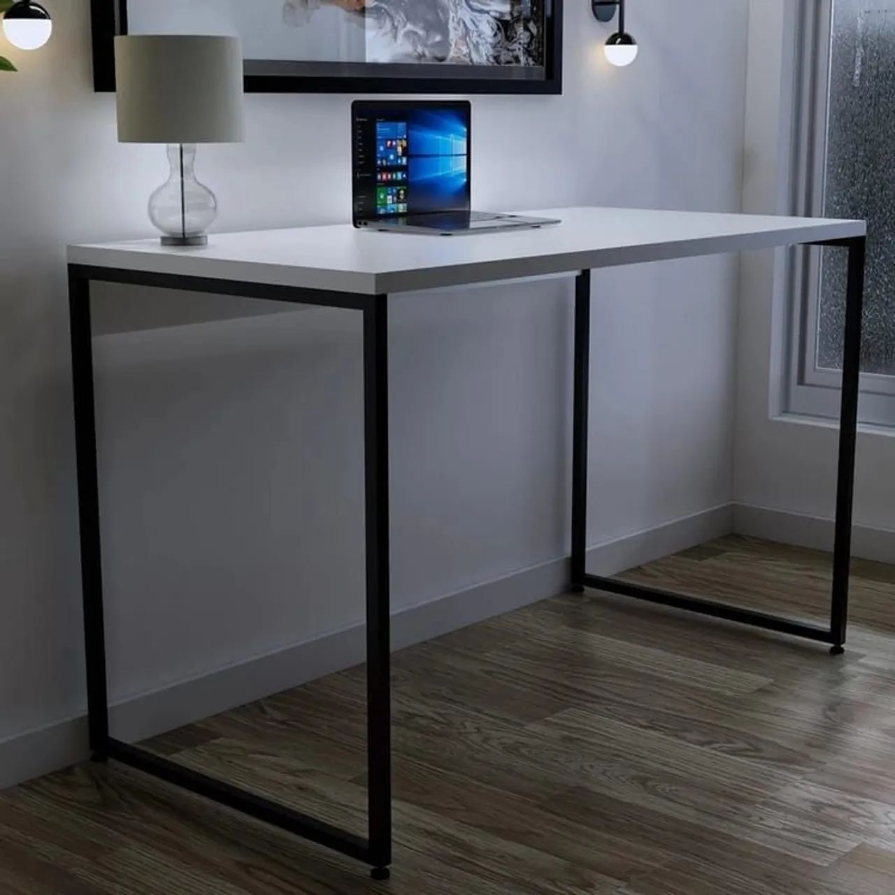 Mesa pra setups/escritório semi nova 