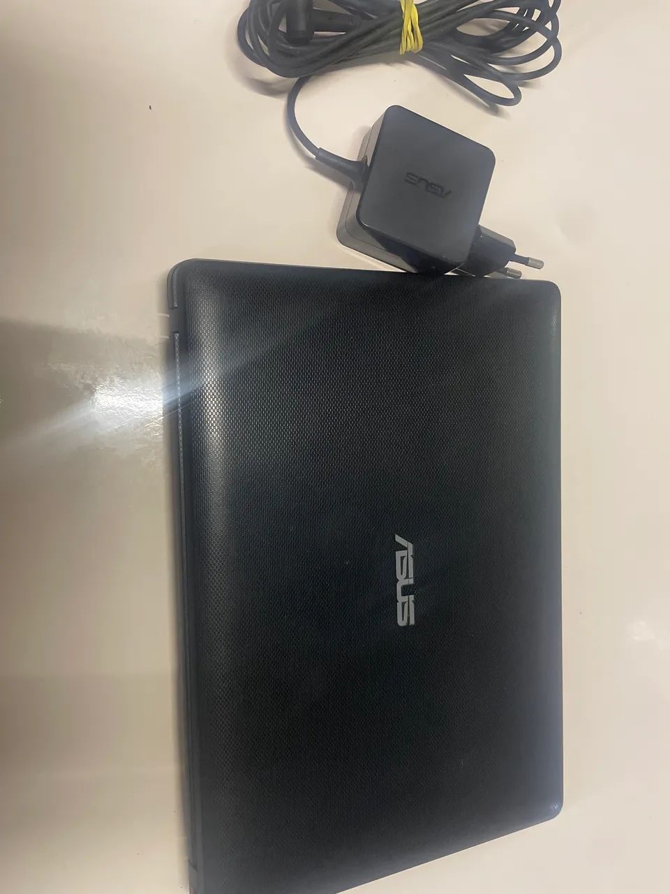 Netbook da asus com Windows 10 funcionando perfeitamente 
