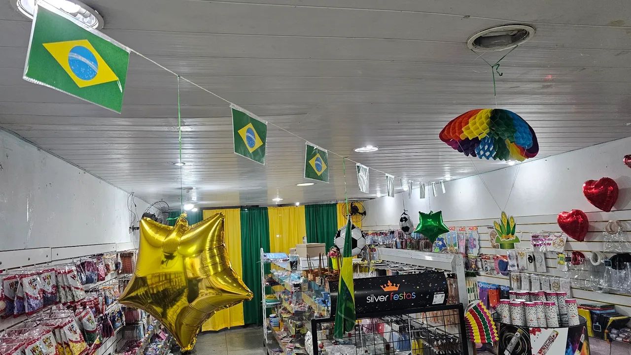 VENDO OU TROCO - LOJA DE ARTIGO DE FESTAS - Foto 2
