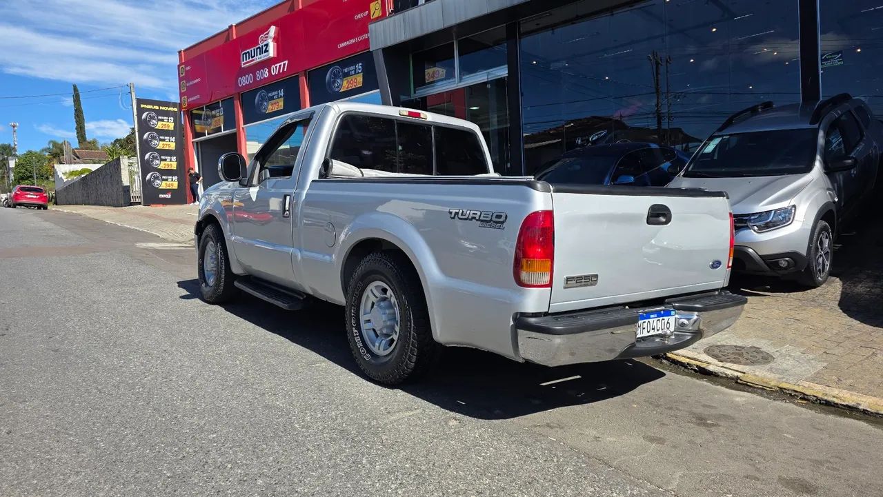 Ford F-250 XLT 3.9 4X2 Diesel TB 2009