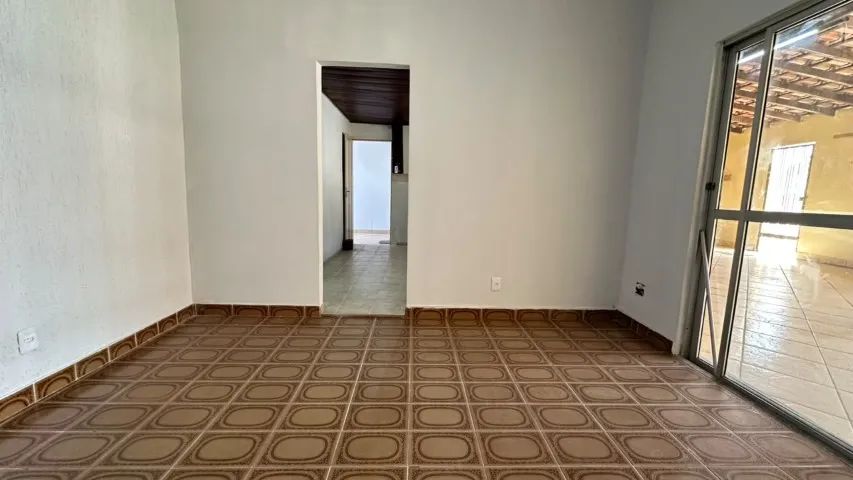 QNJ 25 - Casa com 3 moradias / Desocupada  - Foto 5