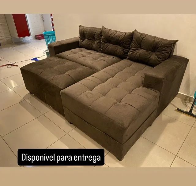 SOFÁ . Marrom. Chaise 