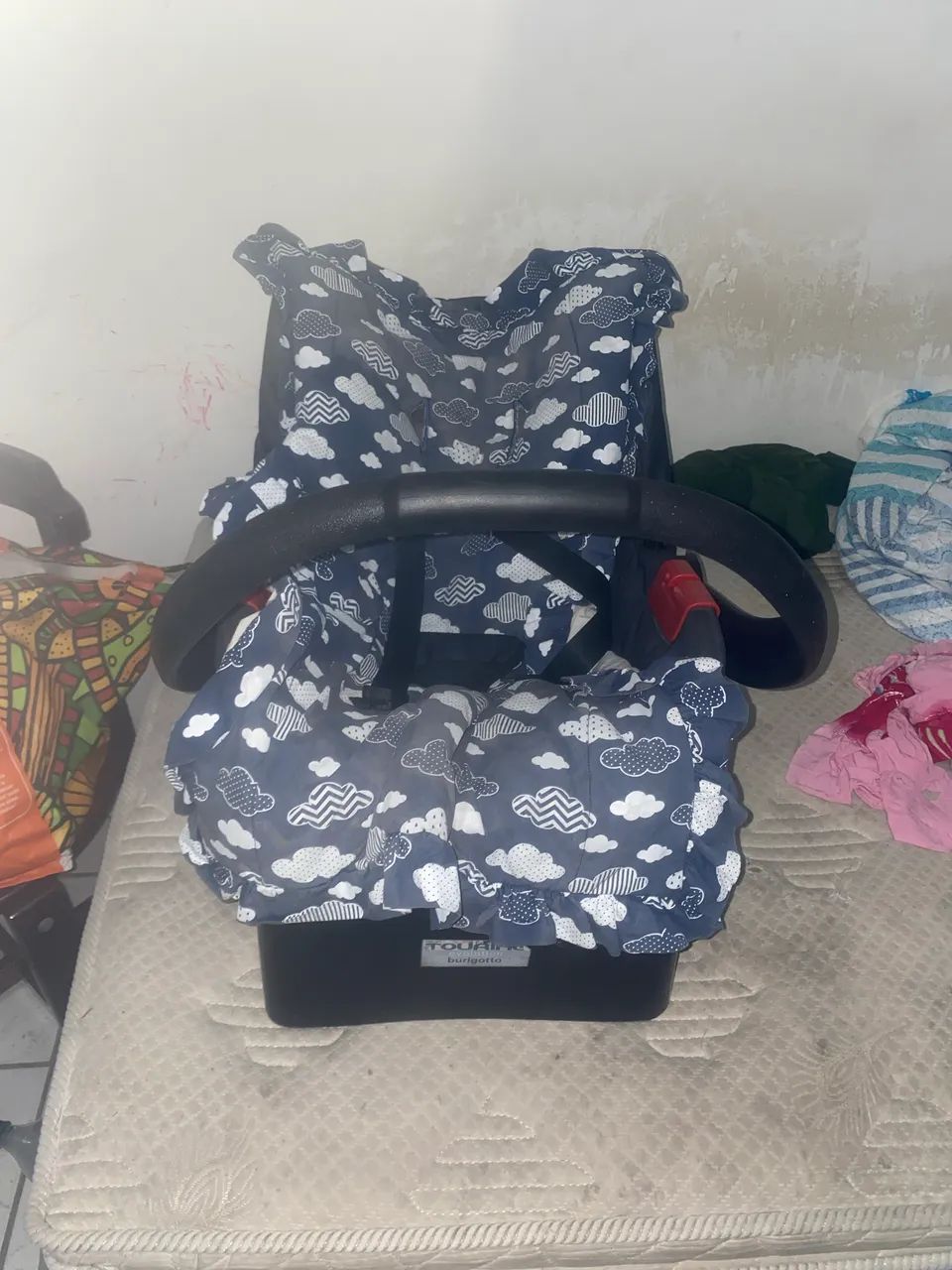Bebê Conforto Burigotto Touring Evolution + Base + Capa de Nuvens