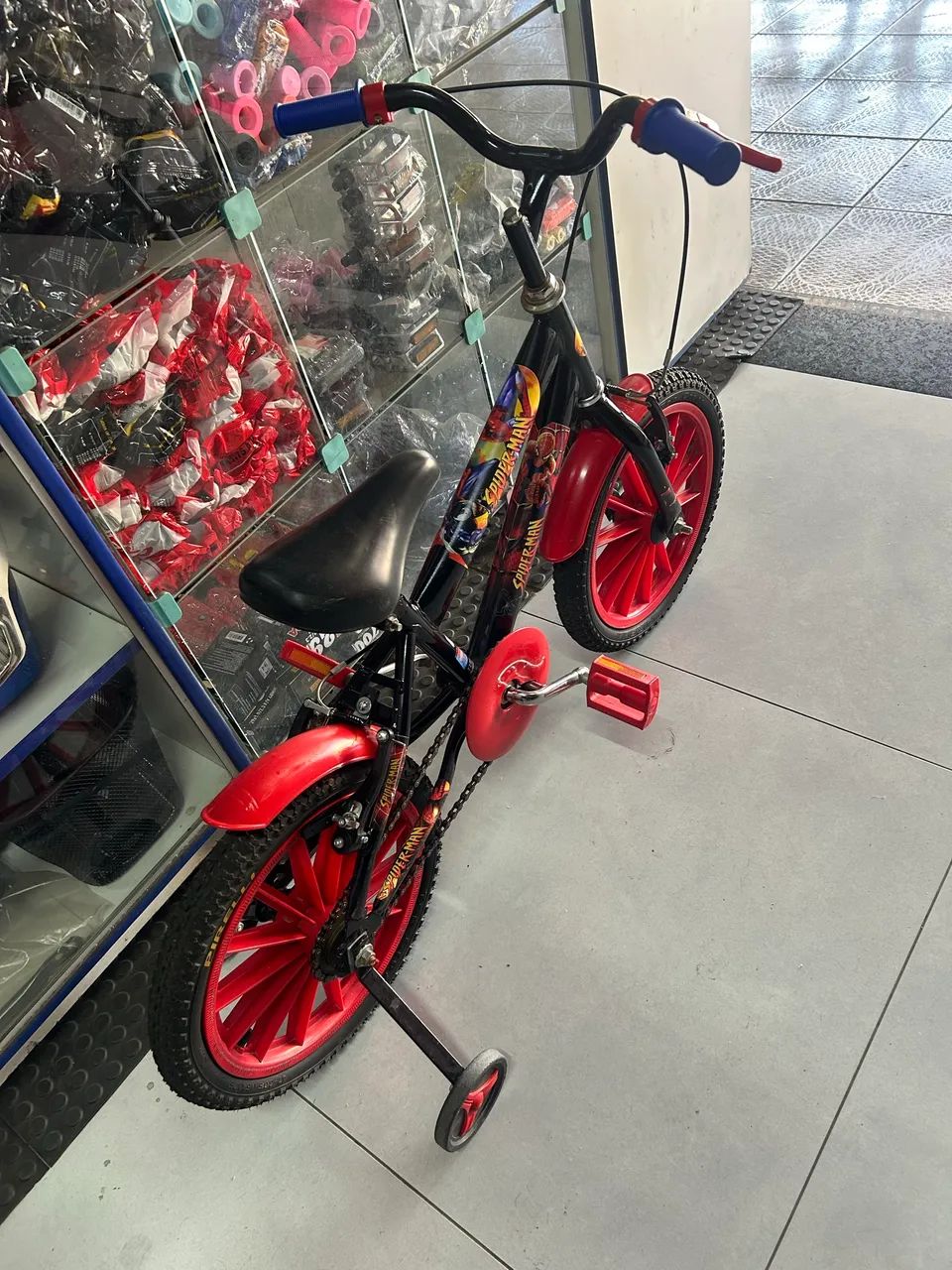 Bicicleta homem Aranha 2  - Foto 2