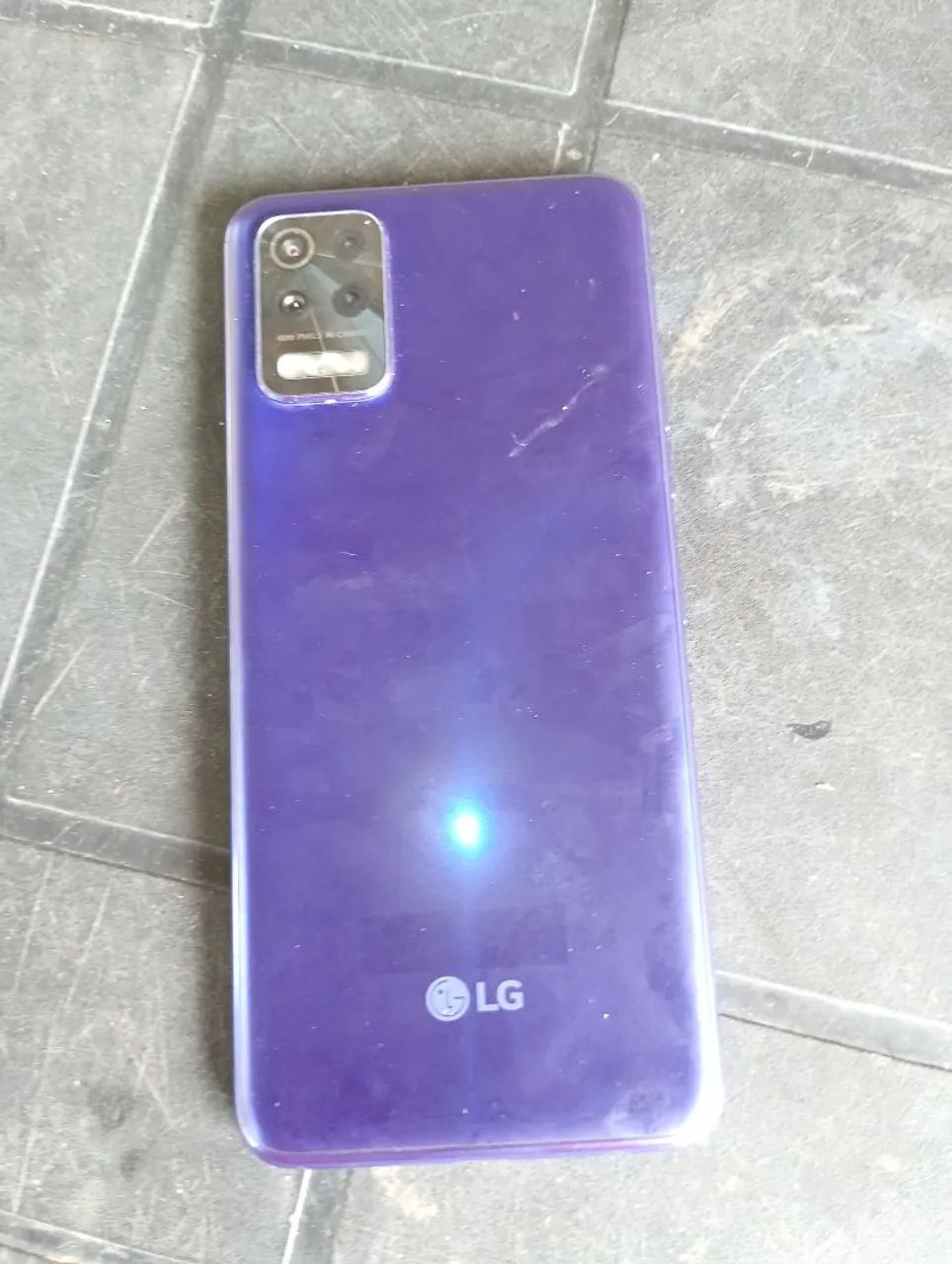 Celular LG com capa 48 m pixels Ai câmera lanterna 2 led 4 câmera
